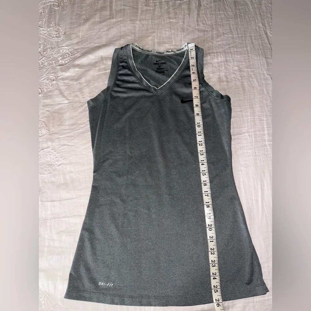 Nike Pro Grey Athletic Tank Top Size S